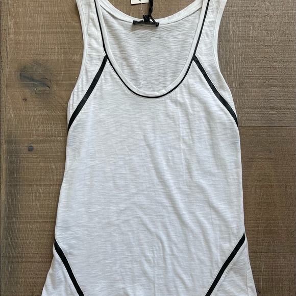 Sam Edelman Black Women's Medium Seamed Scoop-Neck Tank - Picture 3 of 6